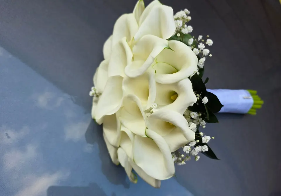 Buchet de mireasă din cale albe